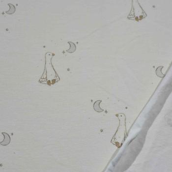 Preview: Baumwolljersey kleine Gänse mit Mond auf Hellbeige